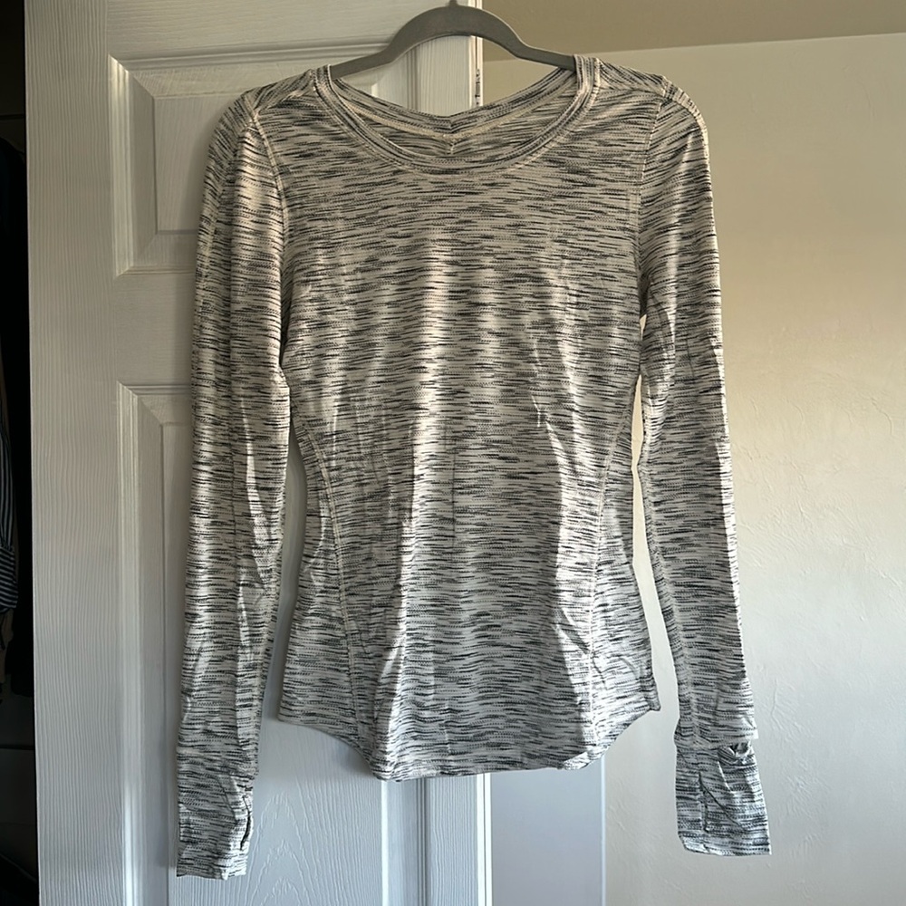Lululemon Long sleeve top
